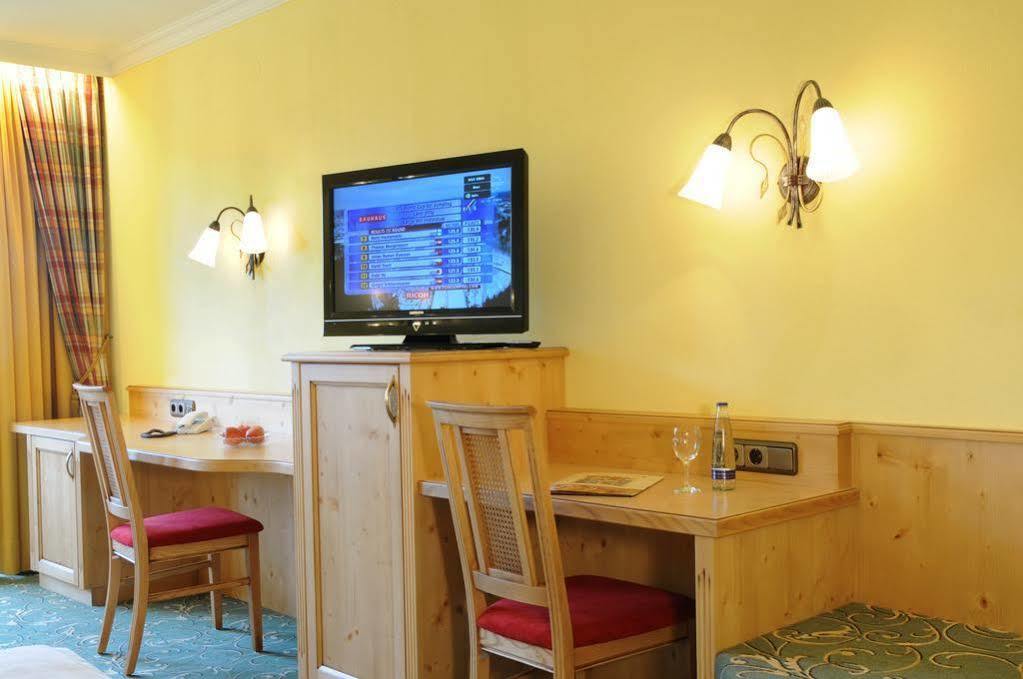 Scol Sporthotel Zillertal ฟือเกน ภายนอก รูปภาพ